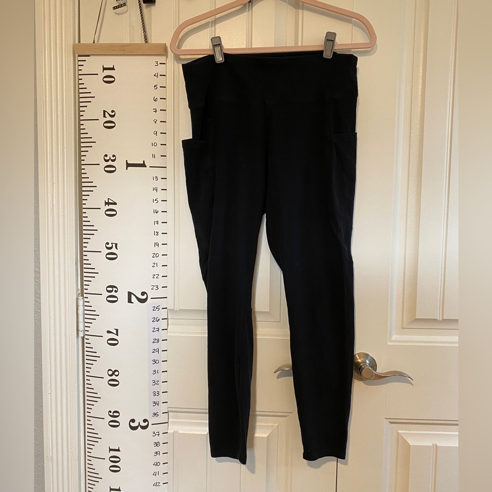 Express black pocket leggings